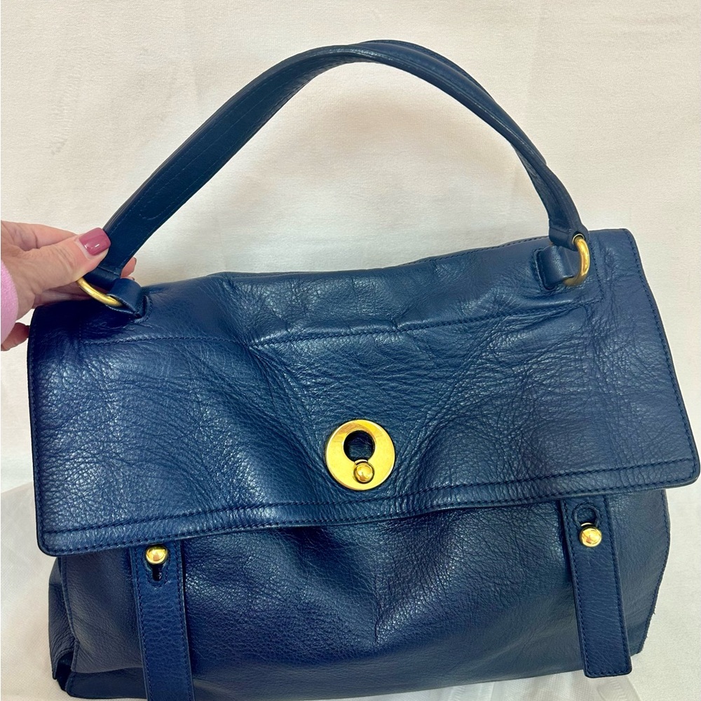 EUC- AUTHENTIC YSL MUSE 2 NAVY BLUE PEBBLED LEATHER LARGE BAG